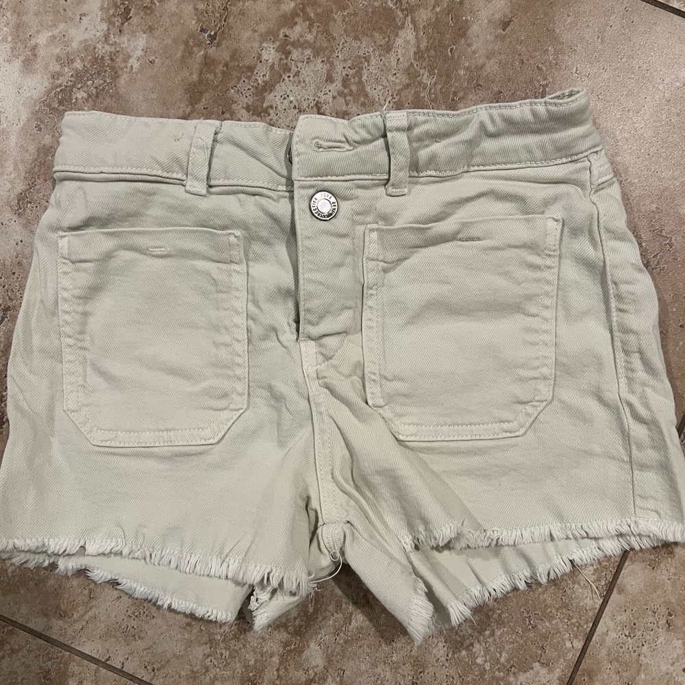 Cream/White Zara kids shorts